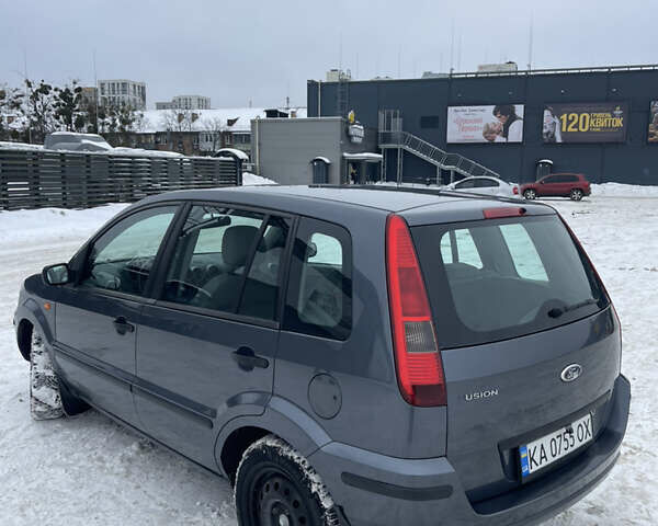 Сірий Форд Фьюжен, об'ємом двигуна 1.39 л та пробігом 340 тис. км за 2900 $, фото 5 на Automoto.ua