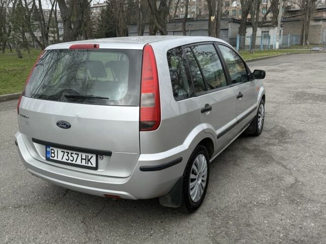 Серый Форд Фьюжн, объемом двигателя 1.4 л и пробегом 210 тыс. км за 3300 $, фото 5 на Automoto.ua