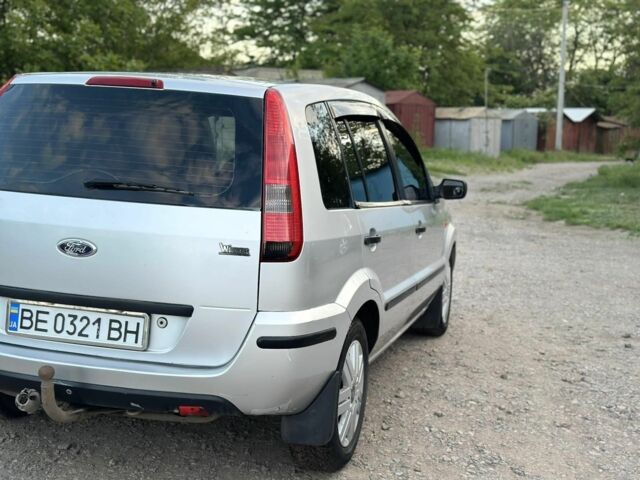 Серый Форд Фьюжн, объемом двигателя 1.6 л и пробегом 190 тыс. км за 4000 $, фото 8 на Automoto.ua