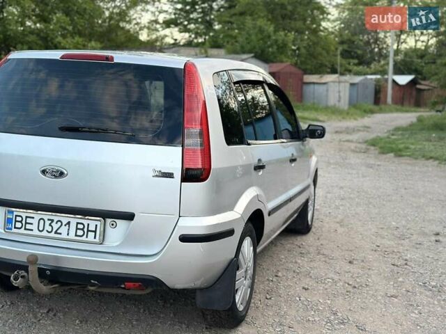 Сірий Форд Фьюжен, об'ємом двигуна 1.6 л та пробігом 190 тис. км за 4000 $, фото 8 на Automoto.ua