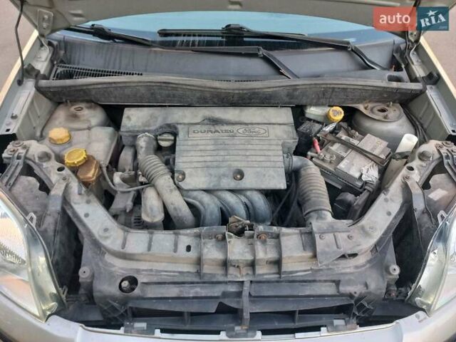 Сірий Форд Фьюжен, об'ємом двигуна 1.6 л та пробігом 251 тис. км за 5300 $, фото 15 на Automoto.ua