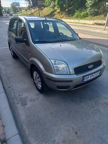 Серый Форд Фьюжн, объемом двигателя 1.4 л и пробегом 233 тыс. км за 3600 $, фото 1 на Automoto.ua