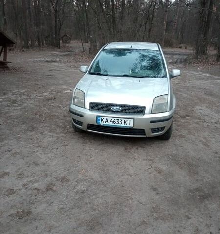 Серый Форд Фьюжн, объемом двигателя 1.39 л и пробегом 271 тыс. км за 3600 $, фото 9 на Automoto.ua