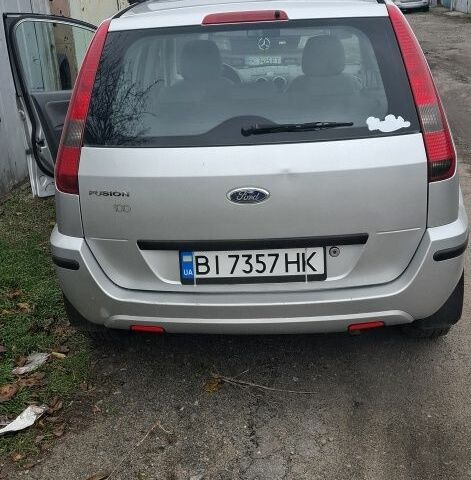 Серый Форд Фьюжн, объемом двигателя 1.4 л и пробегом 210 тыс. км за 3000 $, фото 1 на Automoto.ua