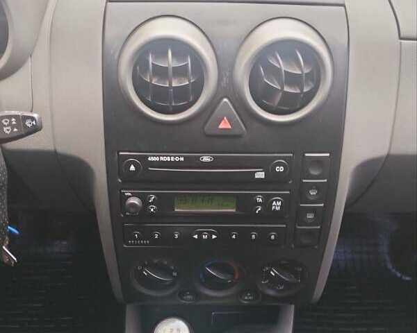 Сірий Форд Фьюжен, об'ємом двигуна 1.6 л та пробігом 318 тис. км за 3800 $, фото 18 на Automoto.ua