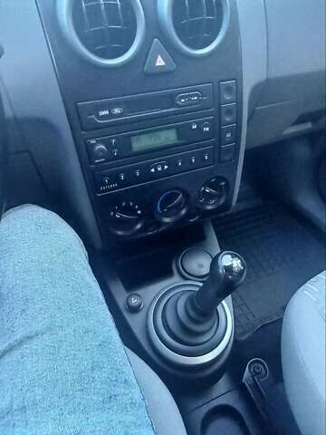 Серый Форд Фьюжн, объемом двигателя 1.4 л и пробегом 233 тыс. км за 4100 $, фото 14 на Automoto.ua