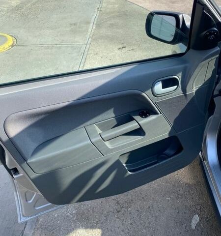 Сірий Форд Фьюжен, об'ємом двигуна 1.4 л та пробігом 196 тис. км за 3500 $, фото 4 на Automoto.ua