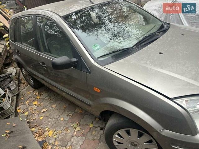 Сірий Форд Фьюжен, об'ємом двигуна 1.4 л та пробігом 200 тис. км за 1600 $, фото 9 на Automoto.ua