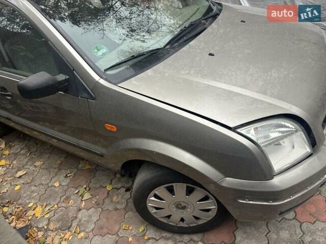 Сірий Форд Фьюжен, об'ємом двигуна 1.4 л та пробігом 200 тис. км за 1600 $, фото 3 на Automoto.ua