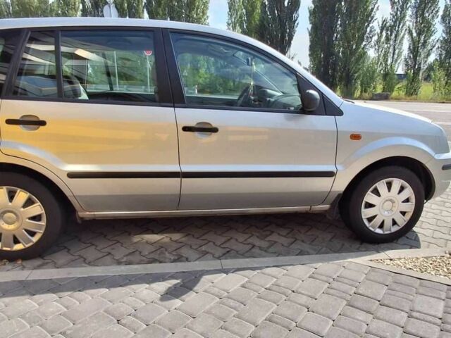 Сірий Форд Фьюжен, об'ємом двигуна 1.4 л та пробігом 150 тис. км за 3400 $, фото 1 на Automoto.ua