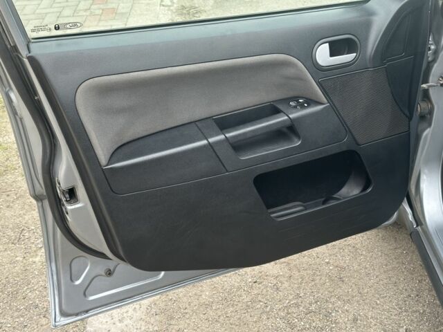 Сірий Форд Фьюжен, об'ємом двигуна 1.4 л та пробігом 237 тис. км за 3950 $, фото 6 на Automoto.ua