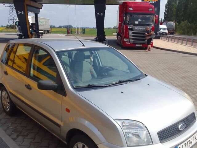 Сірий Форд Фьюжен, об'ємом двигуна 1.4 л та пробігом 150 тис. км за 3400 $, фото 14 на Automoto.ua