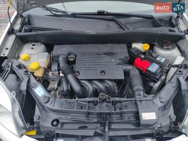 Серый Форд Фьюжн, объемом двигателя 1.6 л и пробегом 238 тыс. км за 4450 $, фото 23 на Automoto.ua