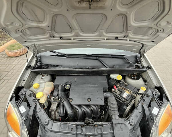 Сірий Форд Фьюжен, об'ємом двигуна 1.4 л та пробігом 245 тис. км за 4450 $, фото 13 на Automoto.ua