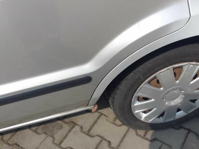 Сірий Форд Фьюжен, об'ємом двигуна 1.4 л та пробігом 150 тис. км за 3400 $, фото 15 на Automoto.ua