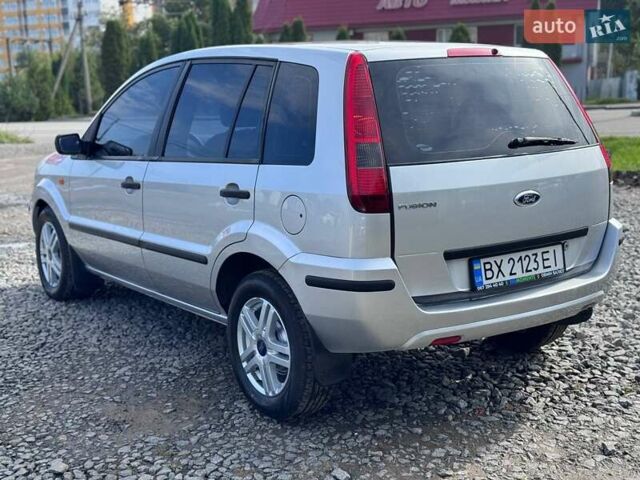 Сірий Форд Фьюжен, об'ємом двигуна 1.4 л та пробігом 309 тис. км за 4300 $, фото 4 на Automoto.ua