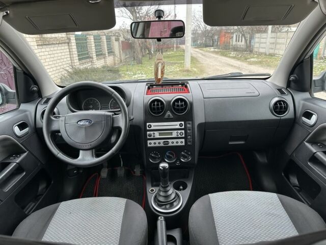 Сірий Форд Фьюжен, об'ємом двигуна 1.4 л та пробігом 237 тис. км за 3950 $, фото 8 на Automoto.ua