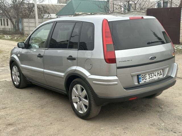 Сірий Форд Фьюжен, об'ємом двигуна 1.4 л та пробігом 237 тис. км за 3950 $, фото 3 на Automoto.ua