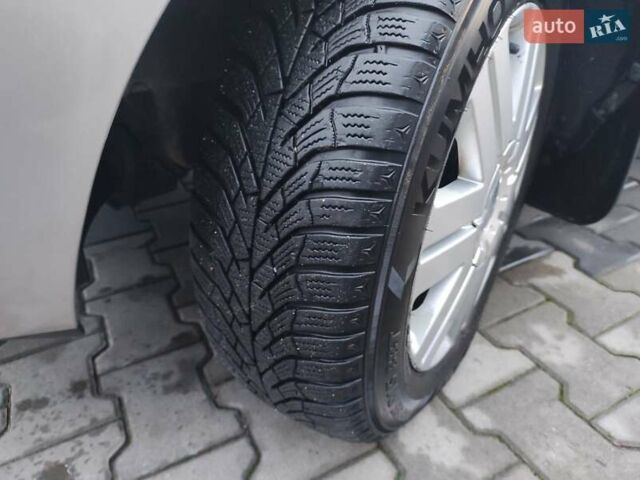 Серый Форд Фьюжн, объемом двигателя 1.6 л и пробегом 238 тыс. км за 4450 $, фото 26 на Automoto.ua