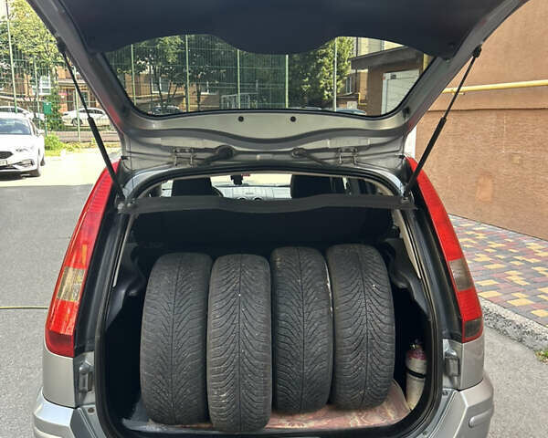 Сірий Форд Фьюжен, об'ємом двигуна 1.39 л та пробігом 216 тис. км за 5000 $, фото 24 на Automoto.ua