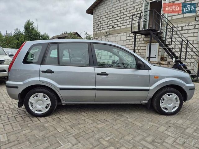 Серый Форд Фьюжн, объемом двигателя 1.4 л и пробегом 229 тыс. км за 4900 $, фото 18 на Automoto.ua