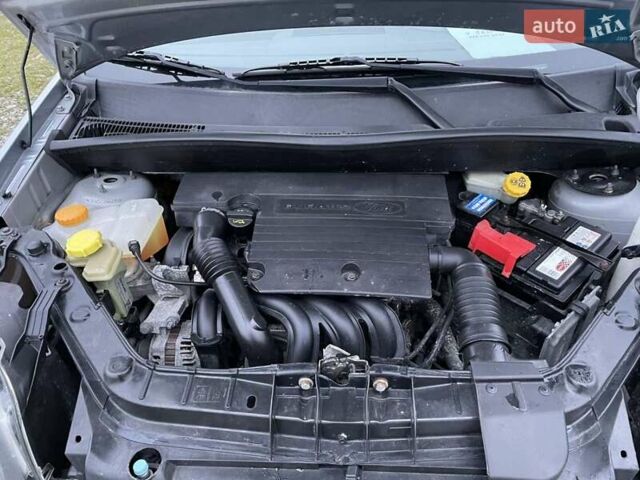 Серый Форд Фьюжн, объемом двигателя 1.4 л и пробегом 118 тыс. км за 5450 $, фото 19 на Automoto.ua