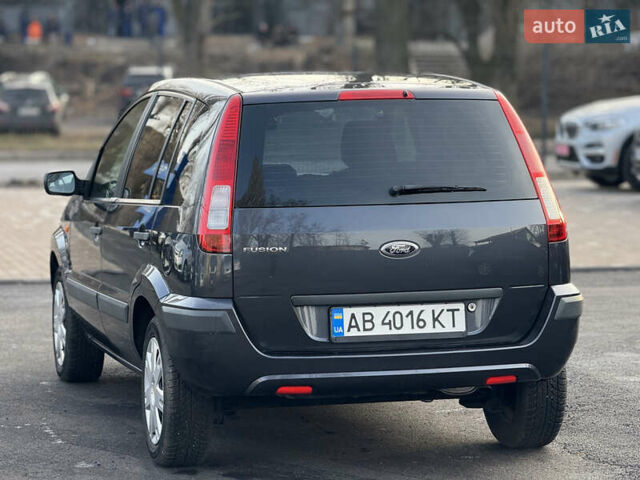 Серый Форд Фьюжн, объемом двигателя 1.6 л и пробегом 161 тыс. км за 6599 $, фото 1 на Automoto.ua