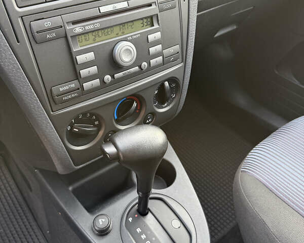 Серый Форд Фьюжн, объемом двигателя 1.6 л и пробегом 161 тыс. км за 6599 $, фото 14 на Automoto.ua