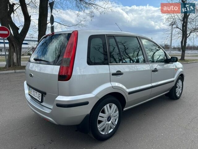 Серый Форд Фьюжн, объемом двигателя 1.6 л и пробегом 220 тыс. км за 4300 $, фото 5 на Automoto.ua