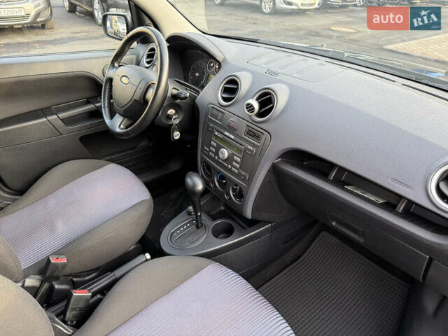 Серый Форд Фьюжн, объемом двигателя 1.6 л и пробегом 161 тыс. км за 6599 $, фото 19 на Automoto.ua