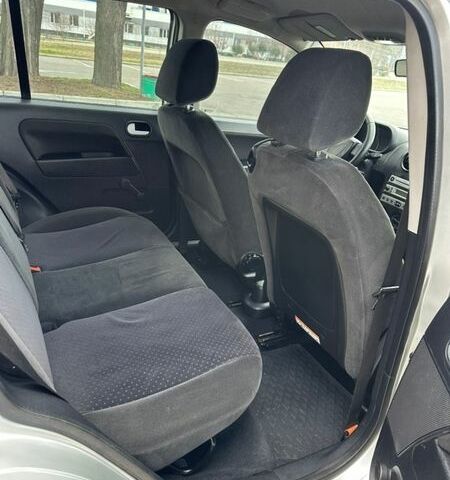 Серый Форд Фьюжн, объемом двигателя 1.6 л и пробегом 220 тыс. км за 4300 $, фото 10 на Automoto.ua