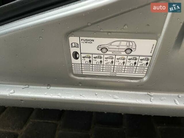 Сірий Форд Фьюжен, об'ємом двигуна 1.4 л та пробігом 118 тис. км за 4999 $, фото 18 на Automoto.ua