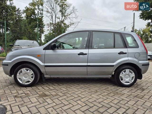 Серый Форд Фьюжн, объемом двигателя 1.4 л и пробегом 229 тыс. км за 4900 $, фото 4 на Automoto.ua