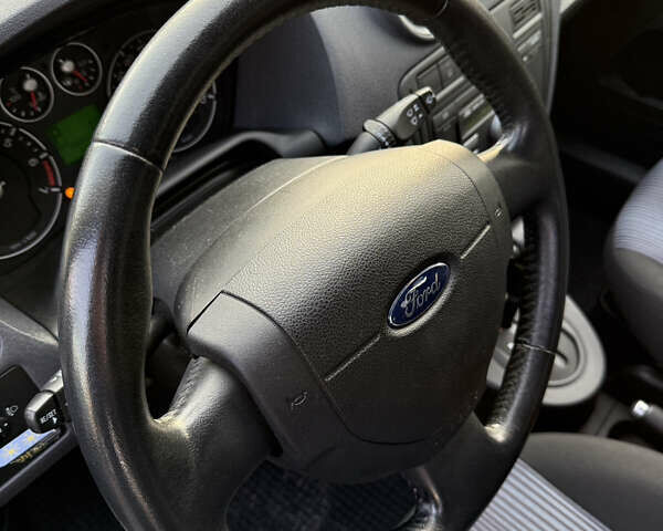 Серый Форд Фьюжн, объемом двигателя 1.6 л и пробегом 161 тыс. км за 6599 $, фото 11 на Automoto.ua