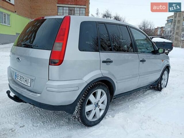 Серый Форд Фьюжн, объемом двигателя 1.6 л и пробегом 288 тыс. км за 3000 $, фото 3 на Automoto.ua