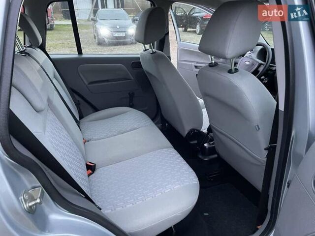 Сірий Форд Фьюжен, об'ємом двигуна 1.4 л та пробігом 118 тис. км за 4999 $, фото 9 на Automoto.ua