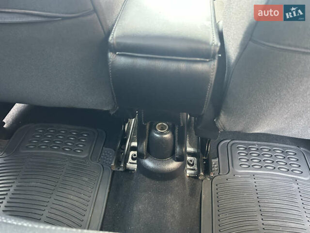 Сірий Форд Фьюжен, об'ємом двигуна 1.39 л та пробігом 216 тис. км за 5000 $, фото 15 на Automoto.ua