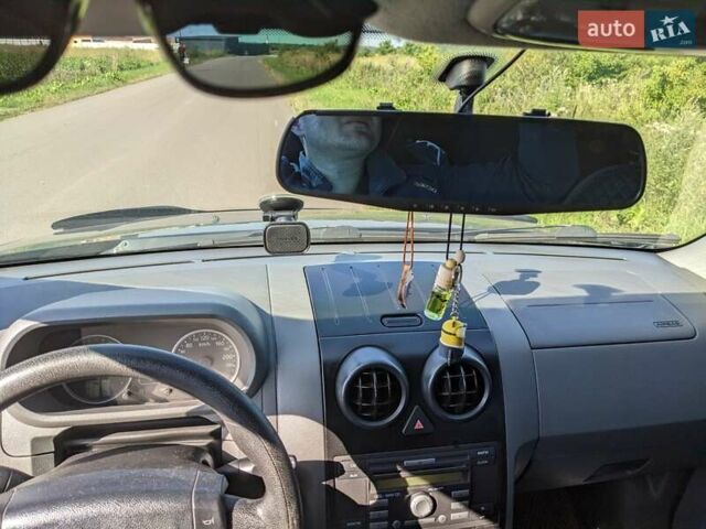 Серый Форд Фьюжн, объемом двигателя 1.4 л и пробегом 211 тыс. км за 3500 $, фото 6 на Automoto.ua