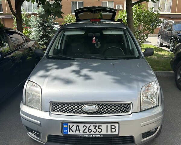 Сірий Форд Фьюжен, об'ємом двигуна 1.39 л та пробігом 216 тис. км за 5000 $, фото 31 на Automoto.ua