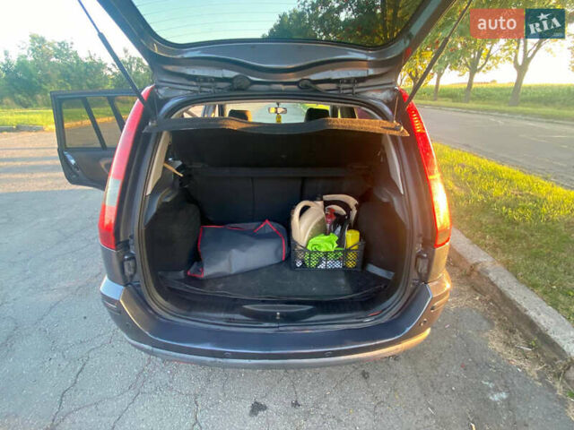 Серый Форд Фьюжн, объемом двигателя 1.4 л и пробегом 226 тыс. км за 4200 $, фото 3 на Automoto.ua