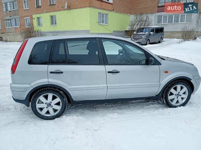 Серый Форд Фьюжн, объемом двигателя 1.6 л и пробегом 288 тыс. км за 3000 $, фото 5 на Automoto.ua