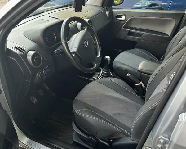 Сірий Форд Фьюжен, об'ємом двигуна 1.39 л та пробігом 216 тис. км за 5000 $, фото 36 на Automoto.ua