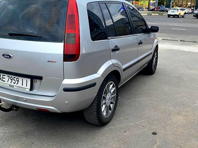 Серый Форд Фьюжн, объемом двигателя 1.4 л и пробегом 245 тыс. км за 6000 $, фото 2 на Automoto.ua