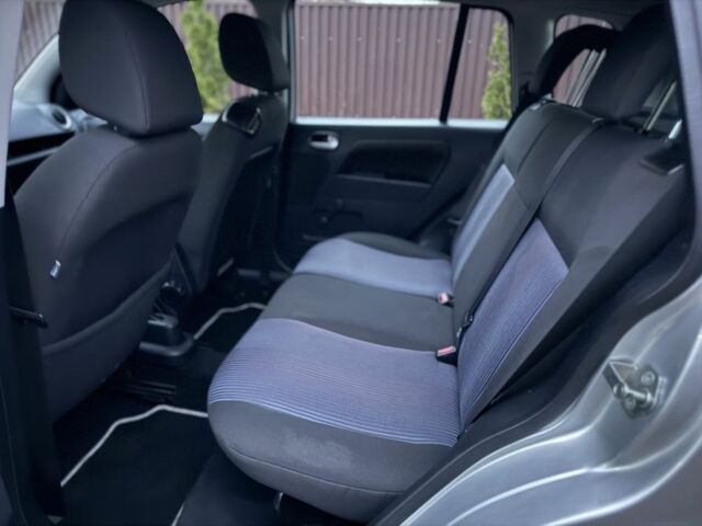 Сірий Форд Фьюжен, об'ємом двигуна 1.4 л та пробігом 173 тис. км за 5500 $, фото 17 на Automoto.ua