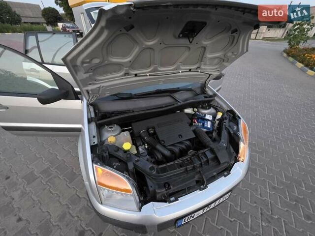 Серый Форд Фьюжн, объемом двигателя 1.2 л и пробегом 160 тыс. км за 4350 $, фото 27 на Automoto.ua