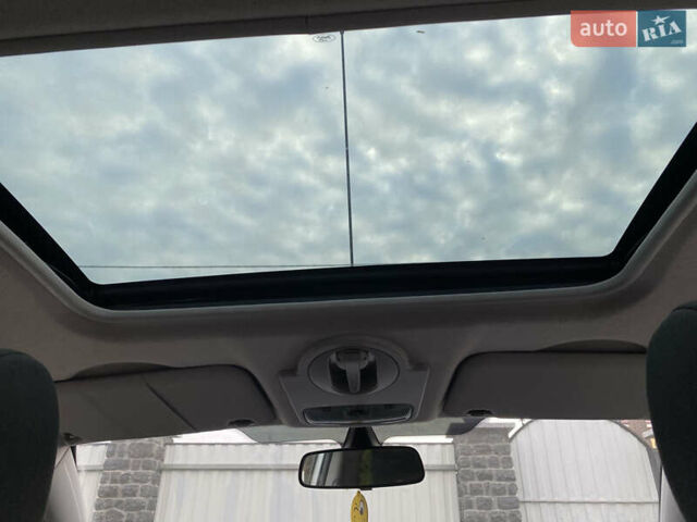 Сірий Форд Фьюжен, об'ємом двигуна 1.6 л та пробігом 185 тис. км за 6500 $, фото 21 на Automoto.ua