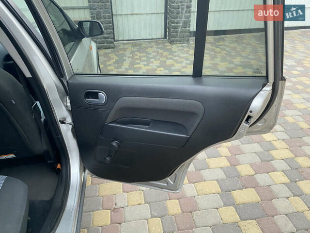 Сірий Форд Фьюжен, об'ємом двигуна 1.6 л та пробігом 185 тис. км за 6500 $, фото 10 на Automoto.ua