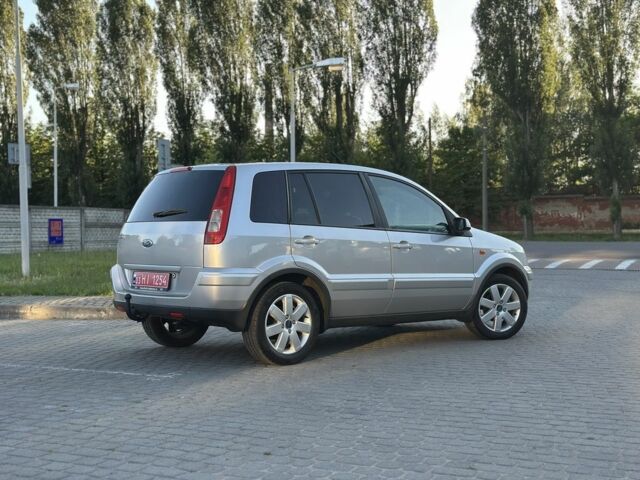 Серый Форд Фьюжн, объемом двигателя 1.4 л и пробегом 189 тыс. км за 5400 $, фото 4 на Automoto.ua