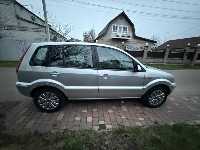 Сірий Форд Фьюжен, об'ємом двигуна 1.4 л та пробігом 173 тис. км за 5500 $, фото 7 на Automoto.ua