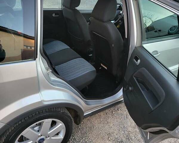 Серый Форд Фьюжн, объемом двигателя 1.6 л и пробегом 196 тыс. км за 5990 $, фото 14 на Automoto.ua